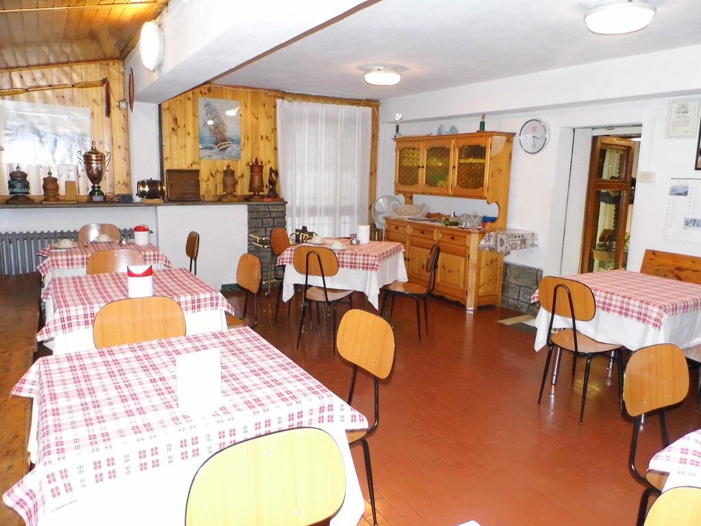 Hotel Mochettaz Aosta Kültér fotó